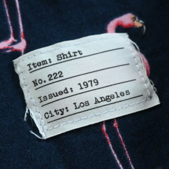 Men's Adam Levine Flamingo Print on Navy Button Down Short Sleeve Size M Unisex - Picture 3 of 15